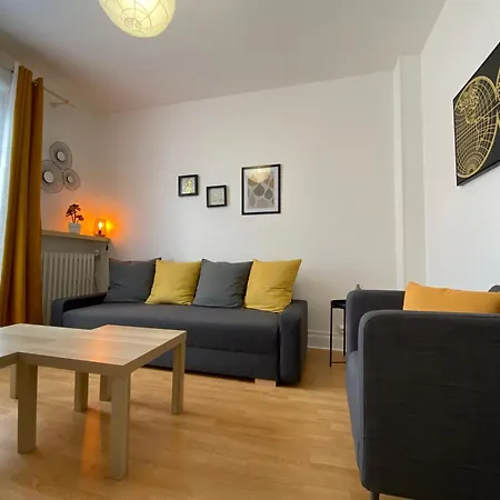 Apartment T3 Spacieux Et Calme *